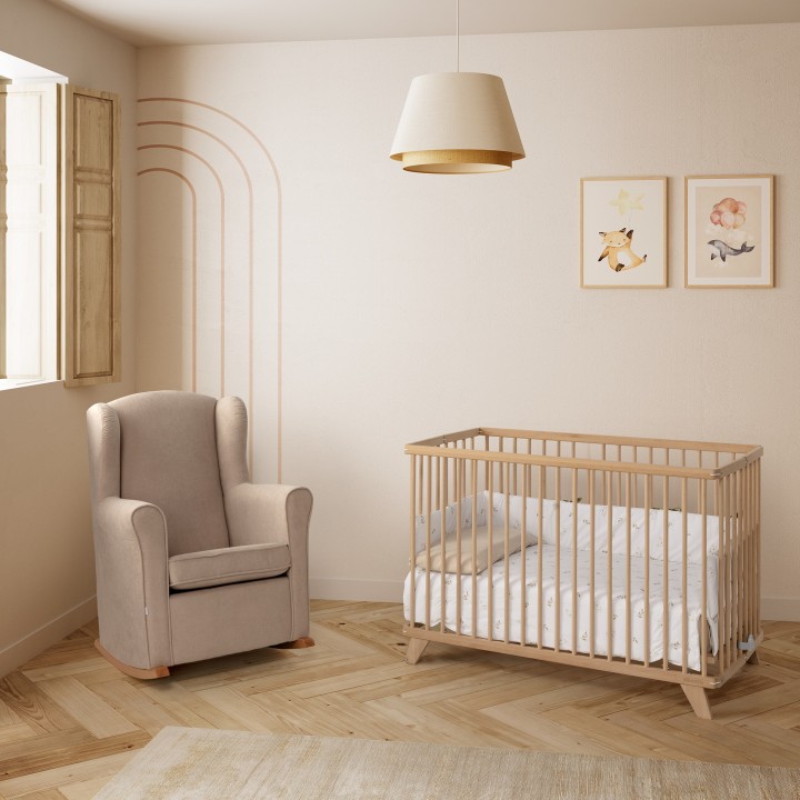 Berço dobrável Simona 120 x 60 da Micuna em cor madeira