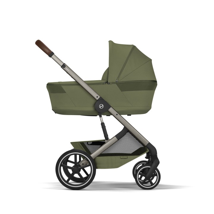 Balios S Lux Moss Green com alcofa dobravel montada